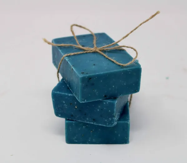 BLUEBERRY SCRUB EXFOLIATING SOAP BAR image 0