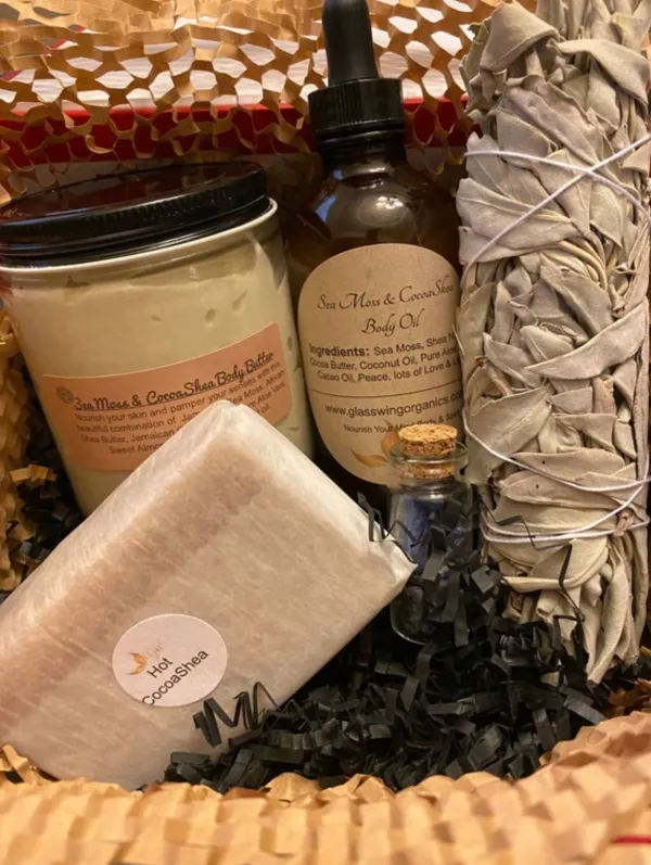 LOVE VIBRATIONS GIFT BOX | CHOCOLATE OR ROSE image 1