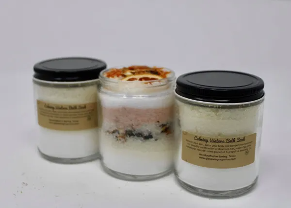 CALMING WATERS BATH SOAK image 0