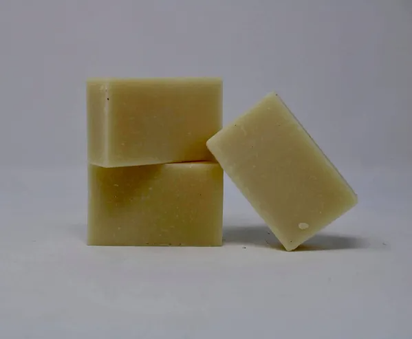 ALL NATURAL SHEA BUTTER & OATMEAL SOAP image 0