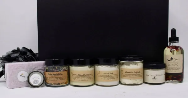 PREMIUM PAMPER ME SPA GIFT SET image 1