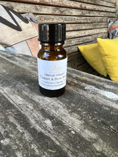 Herbal Infused Eyelash & Brow Serum image 1