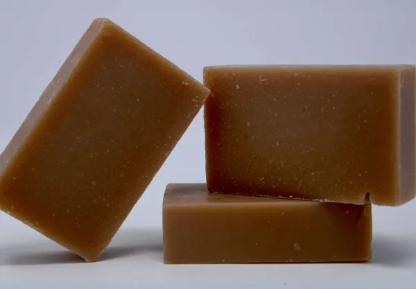 HOT COCOASHEA & PEPPERMINT SOAP BAR image 0