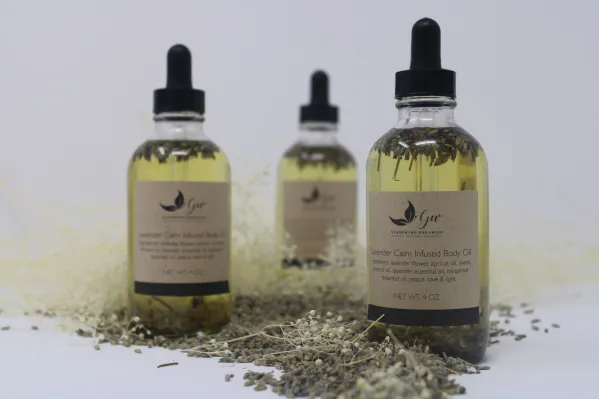 LAVENDER CALM INFUSED BODY OIL image 0